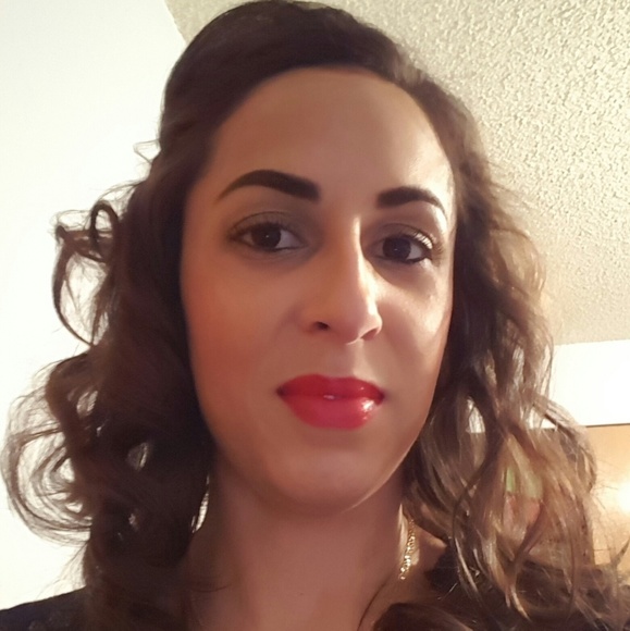 Meet your Posher, Lily - Picture 1 of 1